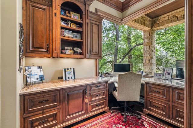 50 Patti Lynn Lane, Houston, TX 77024