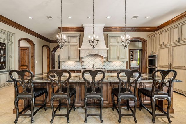 50 Patti Lynn Lane, Houston, TX 77024