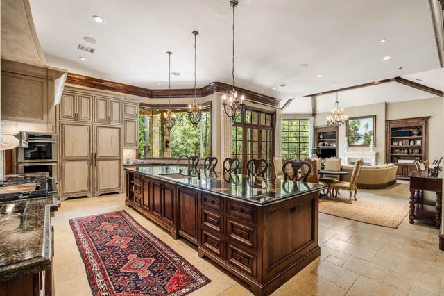 50 Patti Lynn Lane, Houston, TX 77024