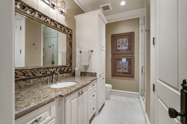 50 Patti Lynn Lane, Houston, TX 77024