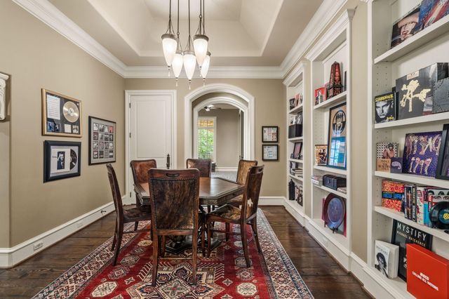 50 Patti Lynn Lane, Houston, TX 77024