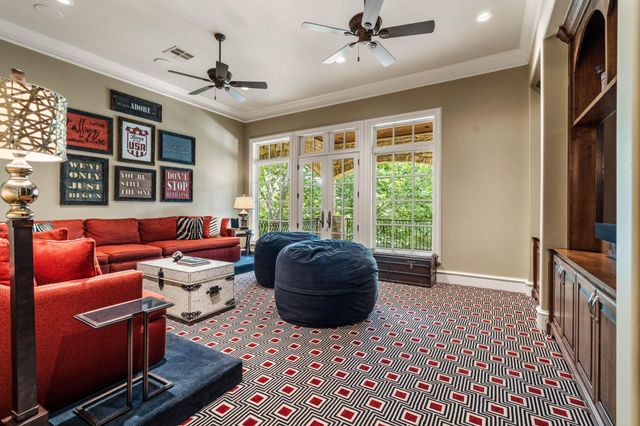 50 Patti Lynn Lane, Houston, TX 77024
