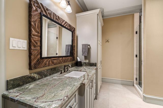 50 Patti Lynn Lane, Houston, TX 77024