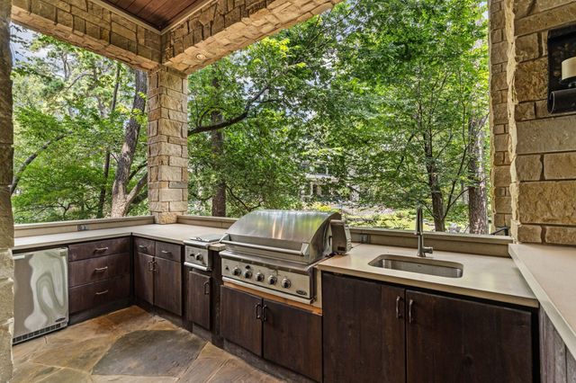 50 Patti Lynn Lane, Houston, TX 77024