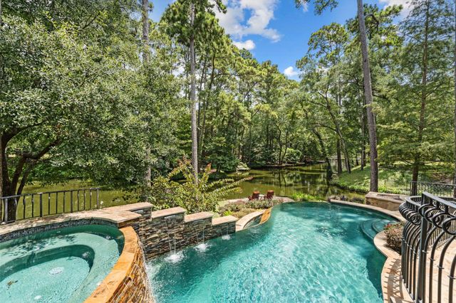 50 Patti Lynn Lane, Houston, TX 77024