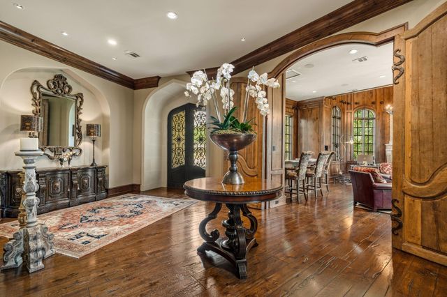50 Patti Lynn Lane, Houston, TX 77024
