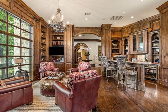 50 Patti Lynn Lane, Houston, TX 77024