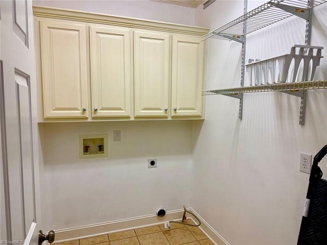 413 Susanna Drive, Kernersville, NC 27284