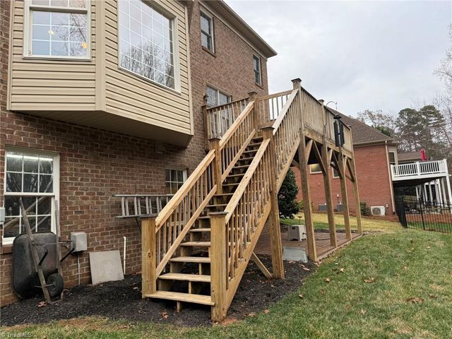 413 Susanna Drive, Kernersville, NC 27284