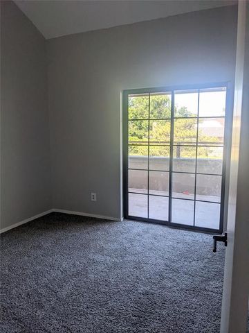 11120 Stratford Drive 212, Oklahoma City, OK 73120