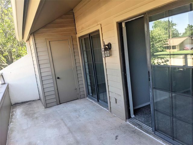 11120 Stratford Drive 212, Oklahoma City, OK 73120