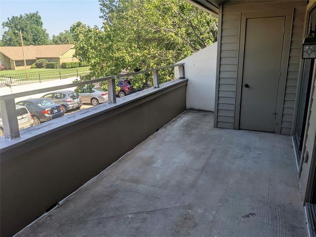 11120 Stratford Drive 212, Oklahoma City, OK 73120