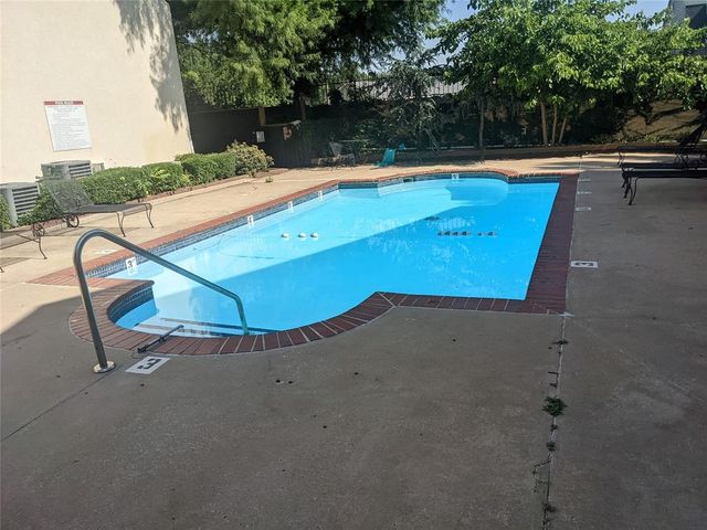 11120 Stratford Drive 212, Oklahoma City, OK 73120