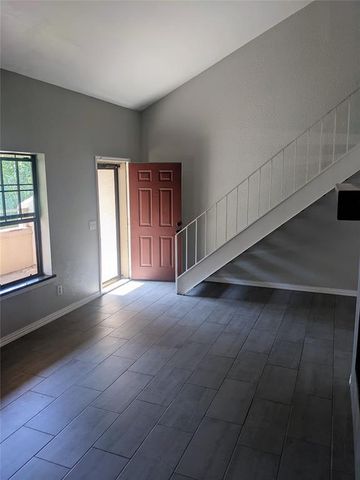 11120 Stratford Drive 212, Oklahoma City, OK 73120