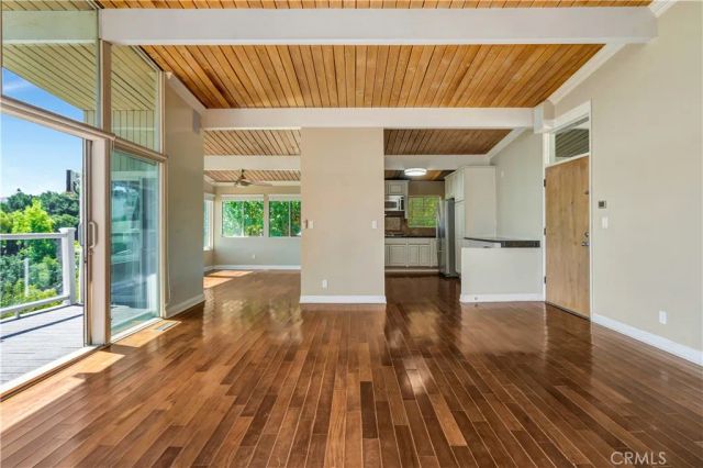 5102 Medina Road, Woodland Hills, CA 91364