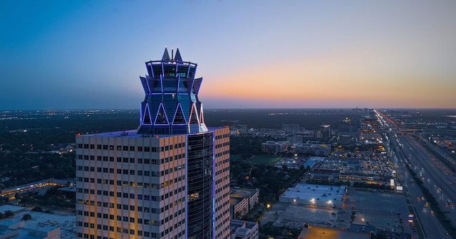 12715 Memorial Drive, Houston, TX 77024