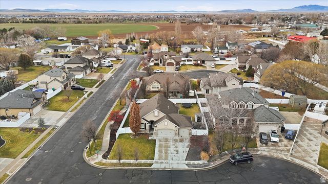 183 N 2925 W, West Point, UT 84015