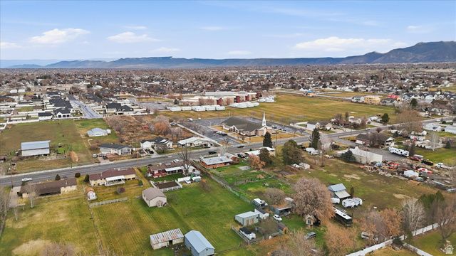 183 N 2925 W, West Point, UT 84015