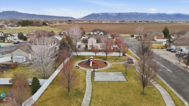 183 N 2925 W, West Point, UT 84015