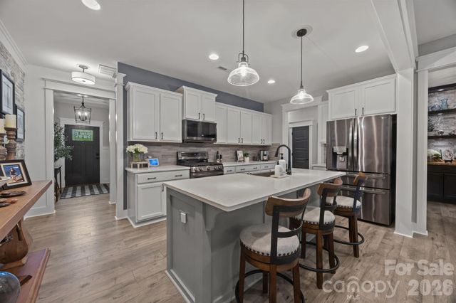 927 Canopy Falls Lane, York, SC 29745