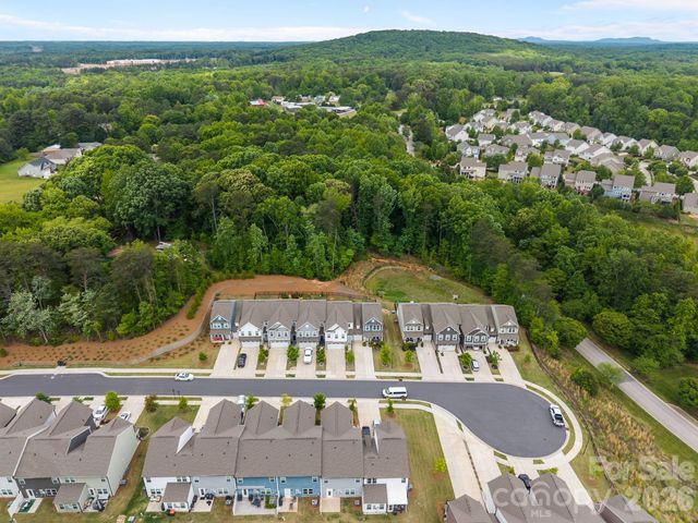 927 Canopy Falls Lane, York, SC 29745