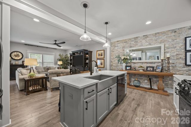 927 Canopy Falls Lane, York, SC 29745