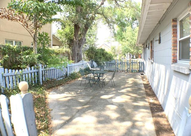 2814 W PRICE AVENUE, Tampa, FL 33611