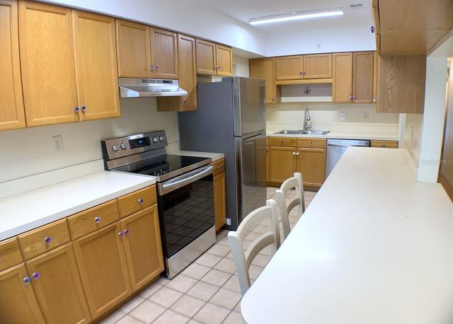 2814 W PRICE AVENUE, Tampa, FL 33611