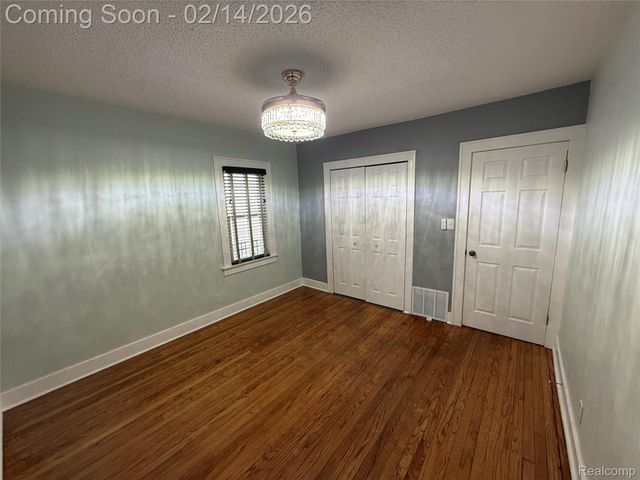 416 Burroughs Avenue, Flint, MI 48507