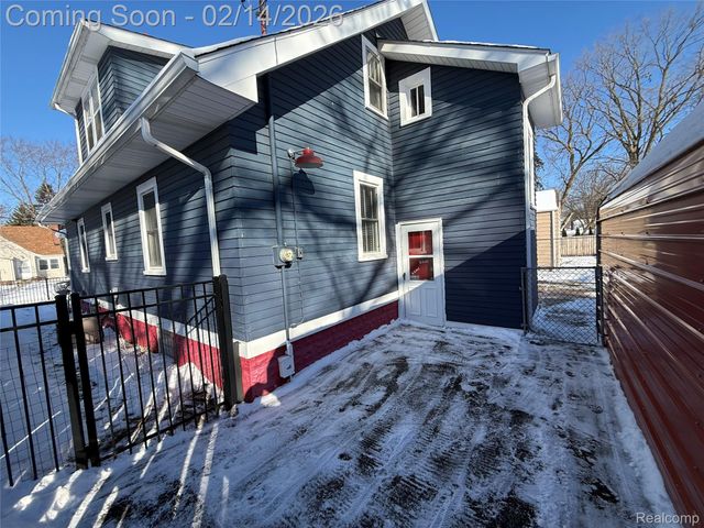 416 Burroughs Avenue, Flint, MI 48507