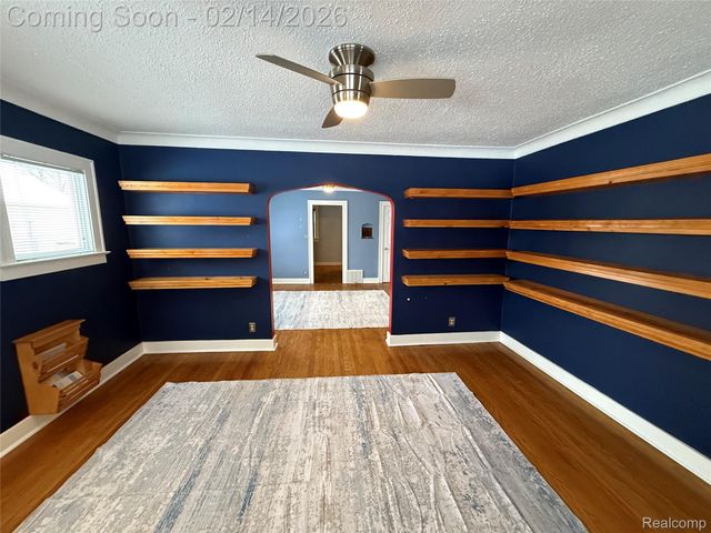 416 Burroughs Avenue, Flint, MI 48507