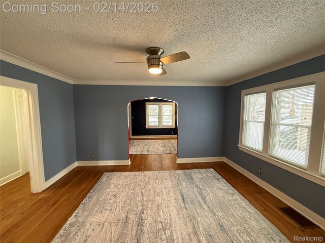 416 Burroughs Avenue, Flint, MI 48507