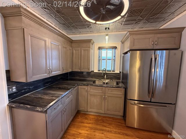 416 Burroughs Avenue, Flint, MI 48507