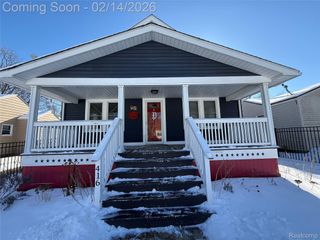 416 Burroughs Avenue, Flint, MI 48507
