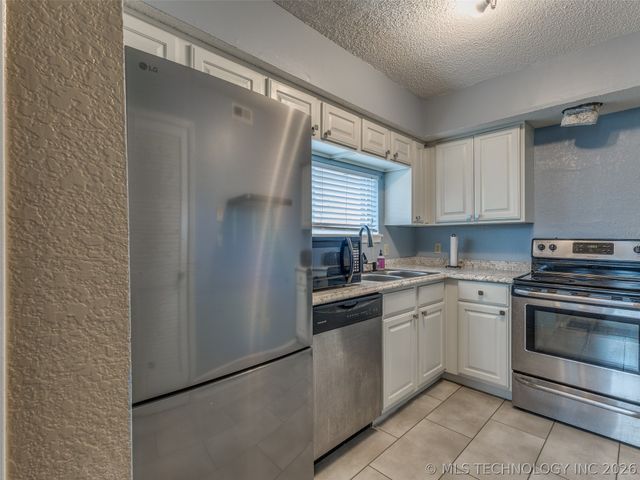 6737 S Peoria Avenue C202, Tulsa, OK 74136