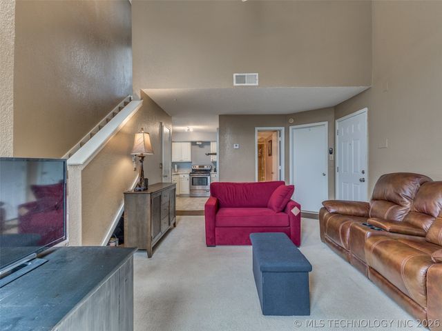 6737 S Peoria Avenue C202, Tulsa, OK 74136