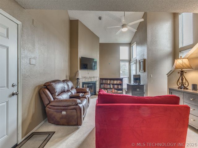 6737 S Peoria Avenue C202, Tulsa, OK 74136