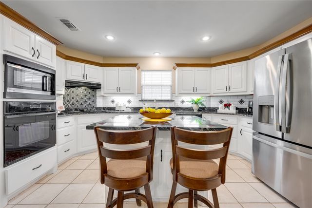 4215 Primrose Lane, Paris, TX 75462