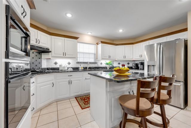 4215 Primrose Lane, Paris, TX 75462