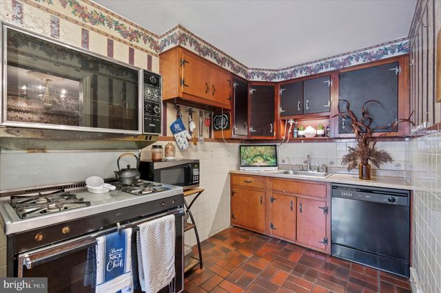 2522 BOND AVENUE, Drexel Hill, PA 19026