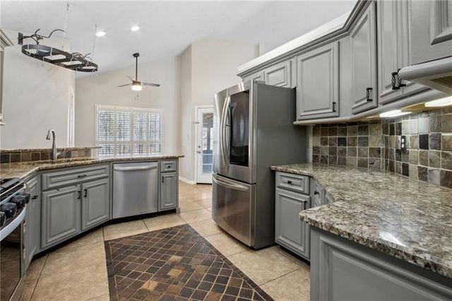 6604 Windbrook Way, Flowery Branch, GA 30542