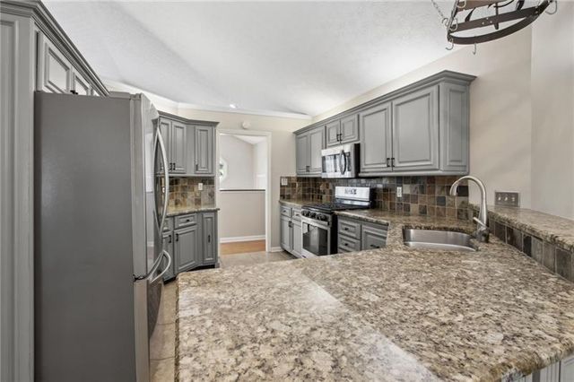 6604 Windbrook Way, Flowery Branch, GA 30542