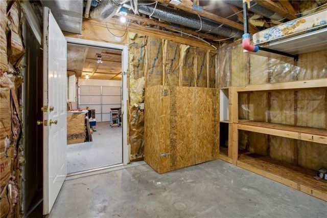 6604 Windbrook Way, Flowery Branch, GA 30542