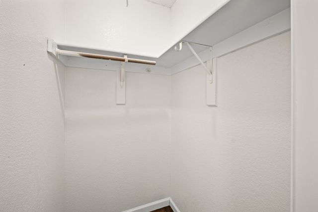 1404 Woodfern Drive, Arlington, TX 76018