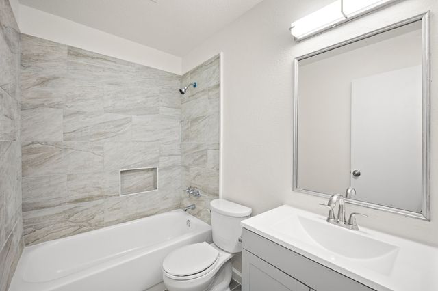 1404 Woodfern Drive, Arlington, TX 76018