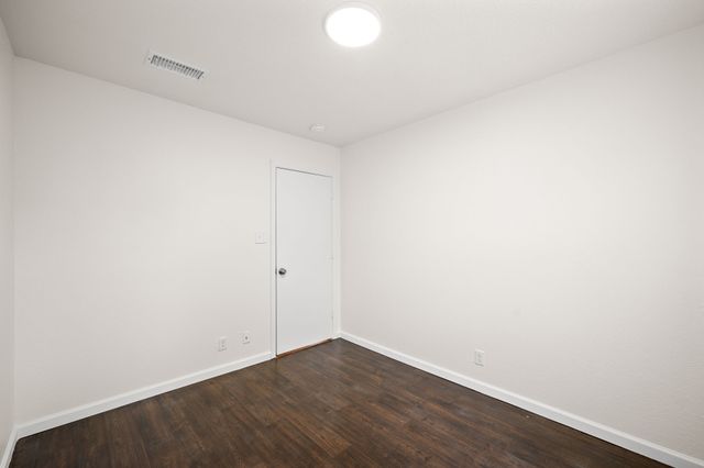 1404 Woodfern Drive, Arlington, TX 76018