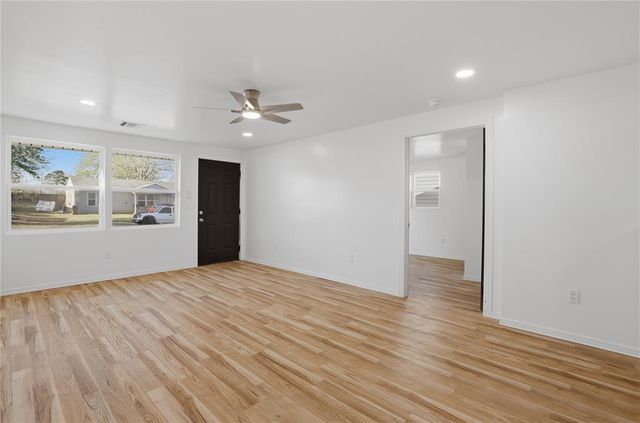 1143 SE 19th Street, Oklahoma City, OK 73129