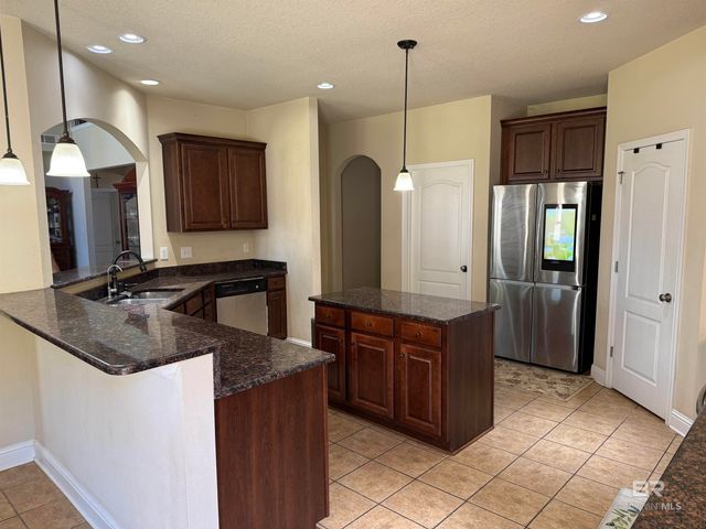 9023 Krystal Ridge Court, Daphne, AL 36526