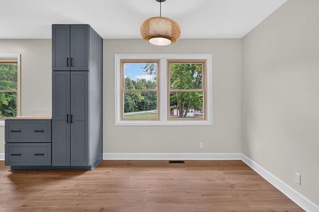 21 Robertson St, Mc Ewen, TN 37101