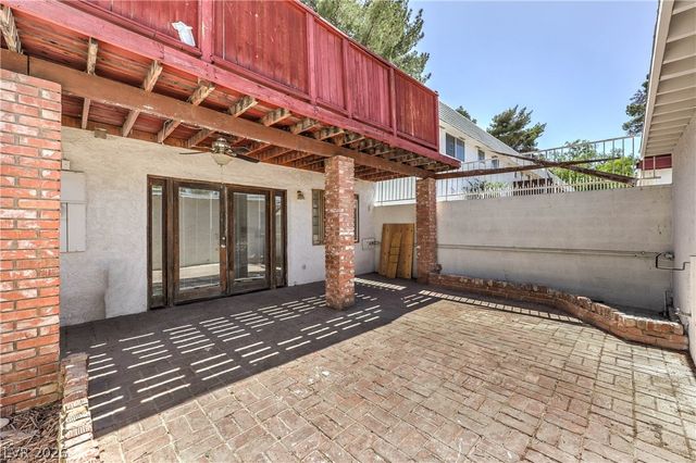 343 Greenbriar Townhouse Way 343, Las Vegas, NV 89121